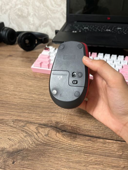 Продам мышку Logitech