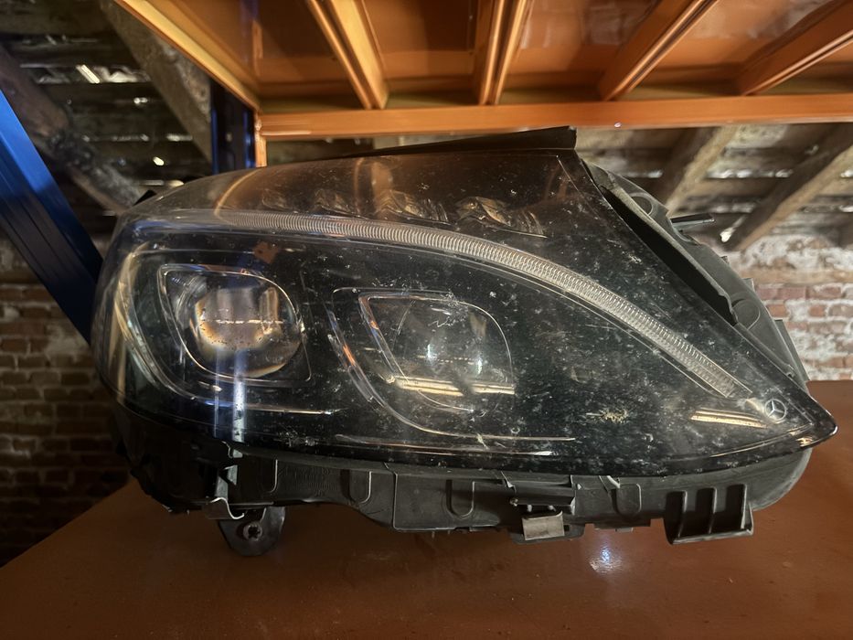 Десен фар за w205 двойна лупа bi-xenon оригинален оборудван