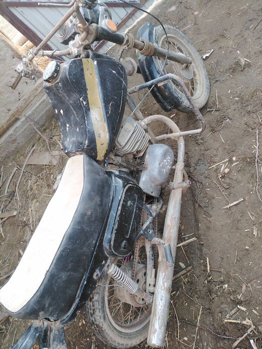 Васход мотоцикл сотилади