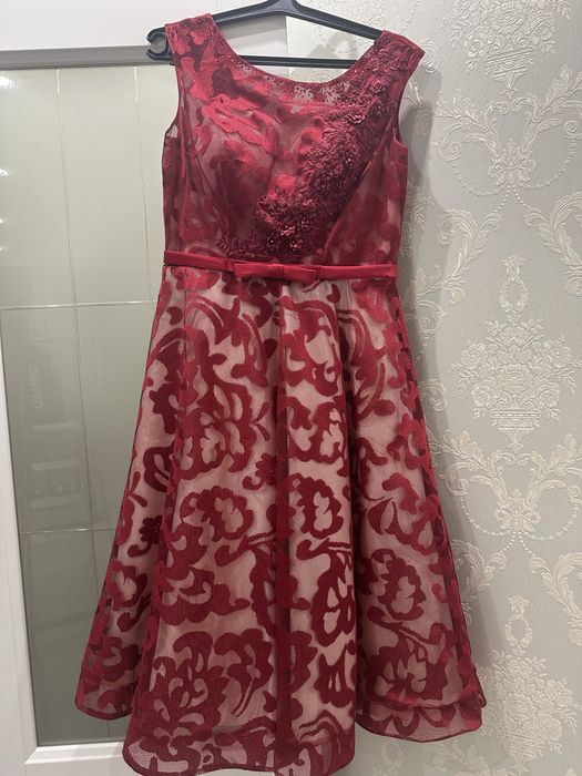 Продам платье