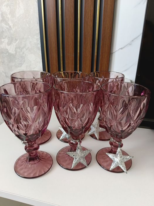 Продам бокалы в отличном состоянии