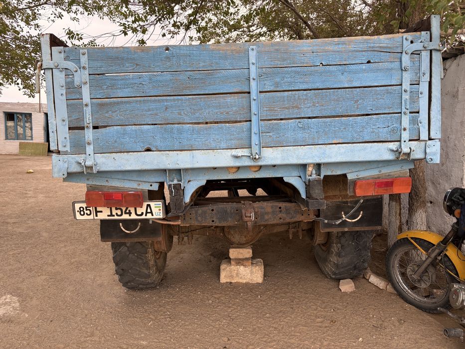 Gaz 52 sotiladi arzon