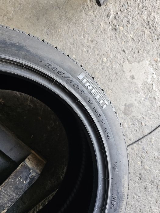 2 anvelope iarna 285 40 19 Pirelli