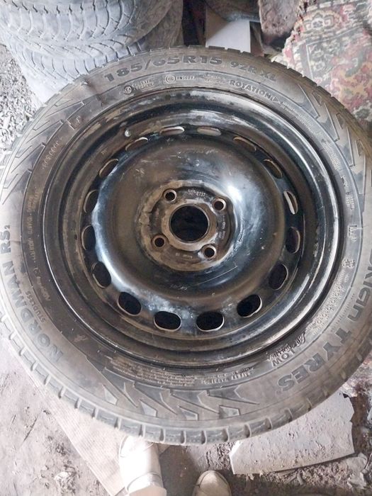 Срочно продам диски с пакришкой на ауди