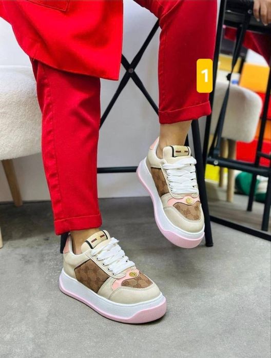 Adidasi gucci certificat + săculeț