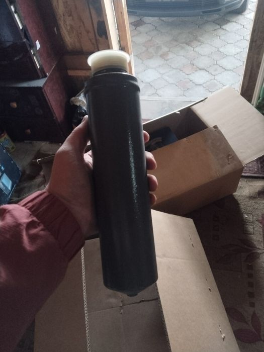 Отбойник заднего амортизатора с пыльником бренда OSSCA для авто