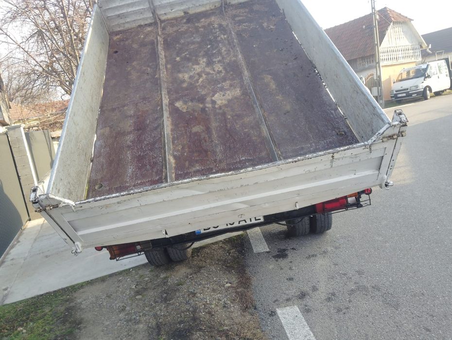 De vânzare Iveco daily  basculabil