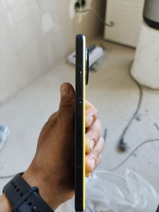 Продам Xiaomi POCO F7 ULTRA 16/512