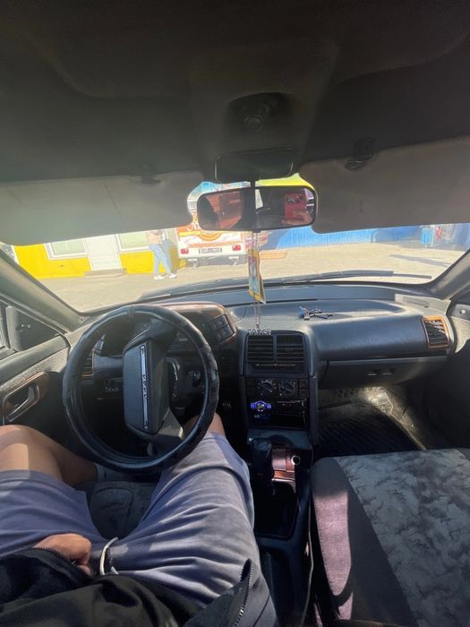 Машина ваз 2110 на ходу