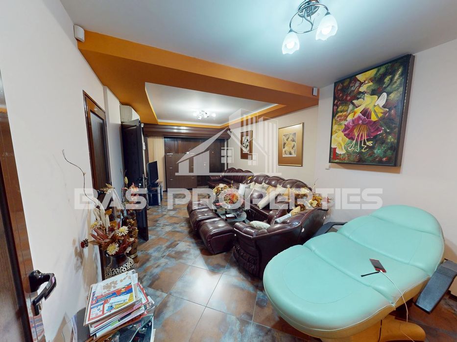 Продава се Офис в София, Витоша - 112 кв.м за 2411 €/кв.м - Снимка #2