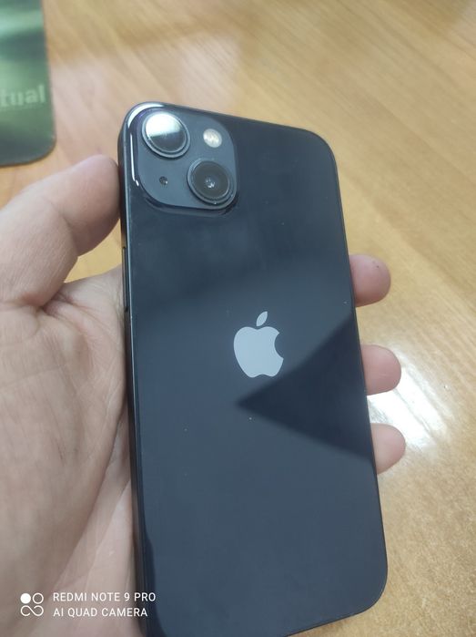 Продам iPhone 13 в хорошем состоянии