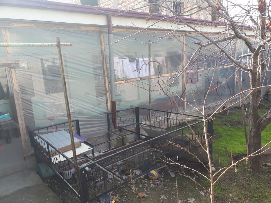 4 sotixli hovli sotiladi