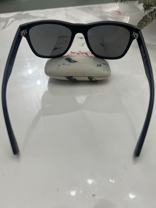 Очки солнцезащитные Pull&Bear