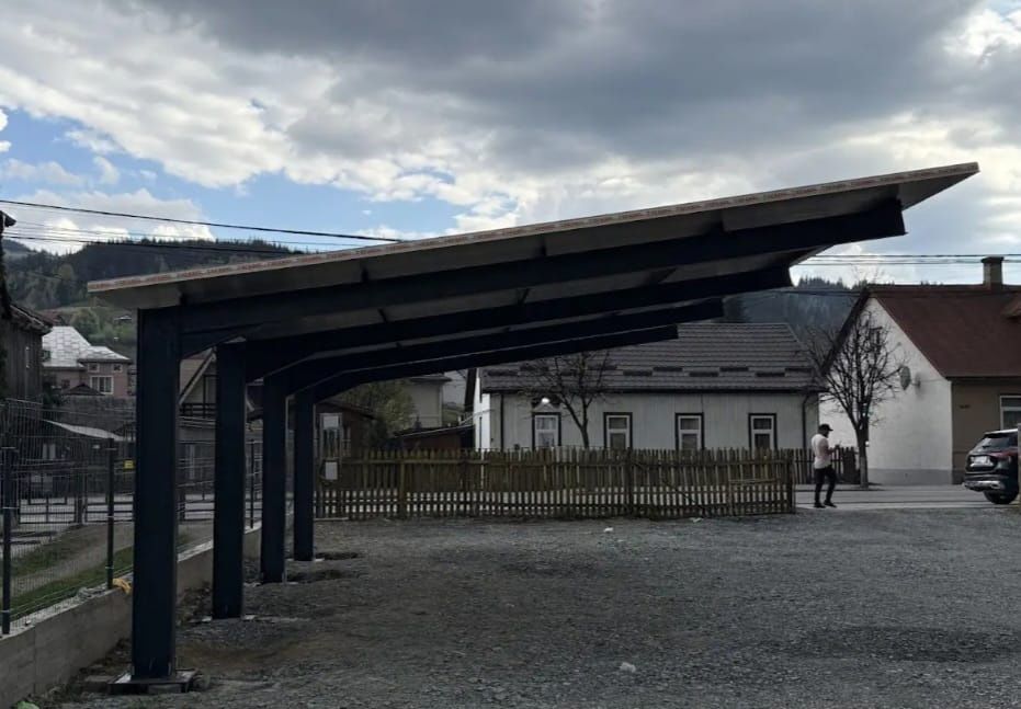 Vând structura metalica carpot pentru parcare