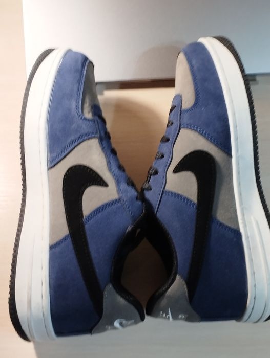 Продаются новые зимние мужские кроссовки утепленные.