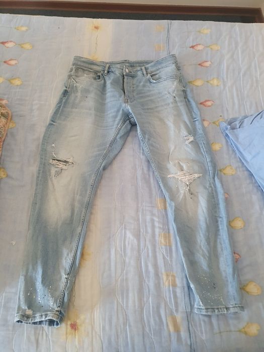 Blugi de la Zara