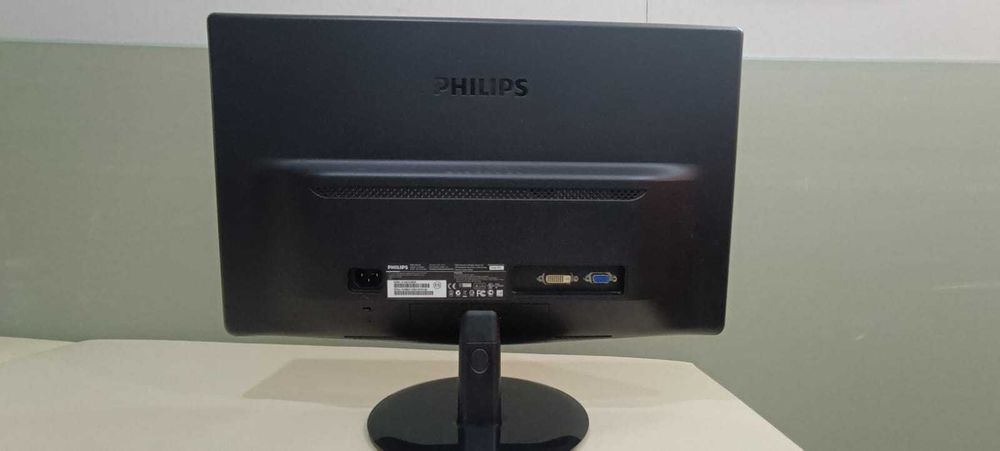 Продам монитор PHILIPS 206V3LSB .