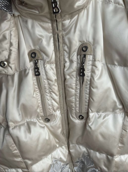 Дамско бяло ски яке Bogner с бродерия и Swarovski