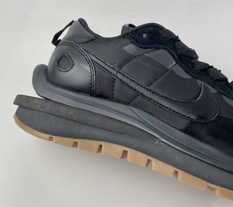 Нови мъжки маратонки Sacai x Nike VaporWaffle black