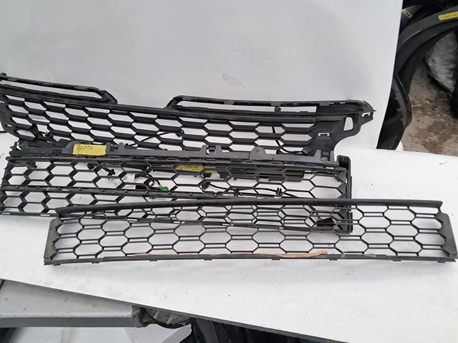 Огледало решетка в броня Skoda Karog  Scala  Kodiag  Kamig