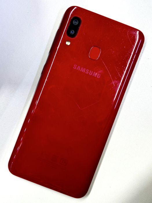 Продаю Samsung A20