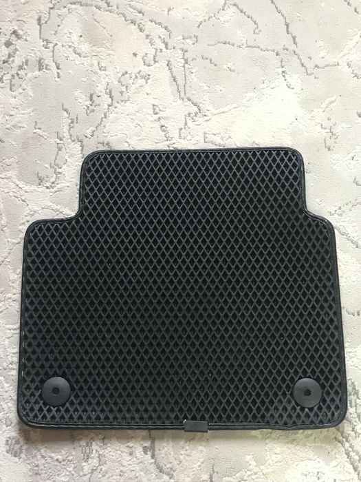 Полики мерседес лупарик w210