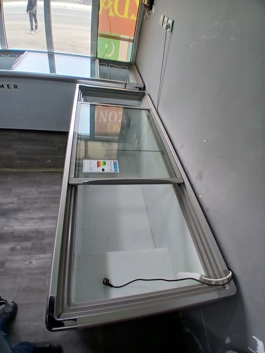 Muzlatgich yangi holati ideal