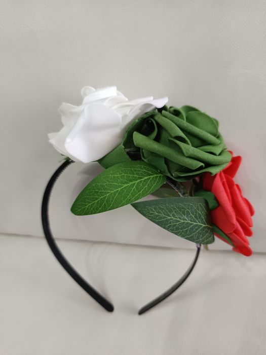 Диадема с цветя за народна носия