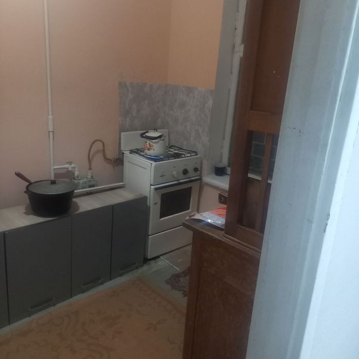 Продаётся 1 комнатная квартира Троицк 27000$ 42 кв.м