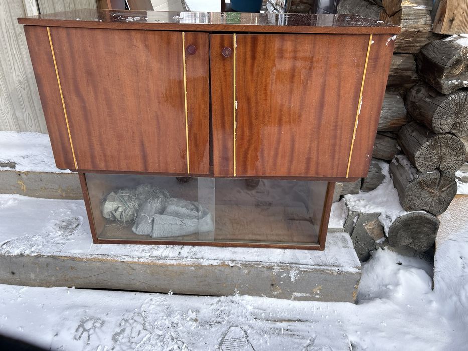 Продаю кресло шкафы