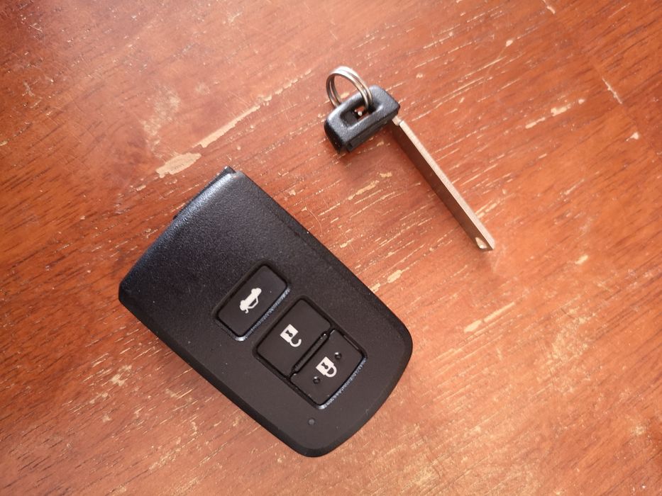 Пульт от камри 50