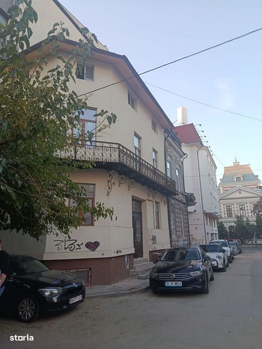 Vilă De Vânzare – Zona Universitate / Centru Vechi / Km 0