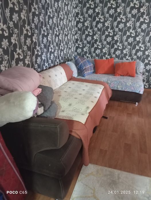 Продам диван в нормальном состоянии