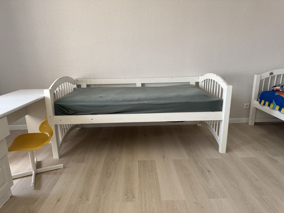 продам детские кровати