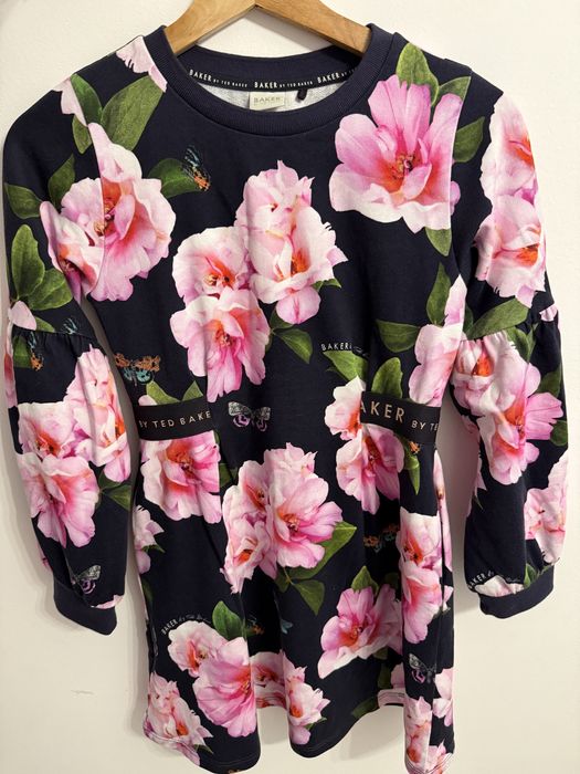 Rochita Ted Baker marimea 140 cm