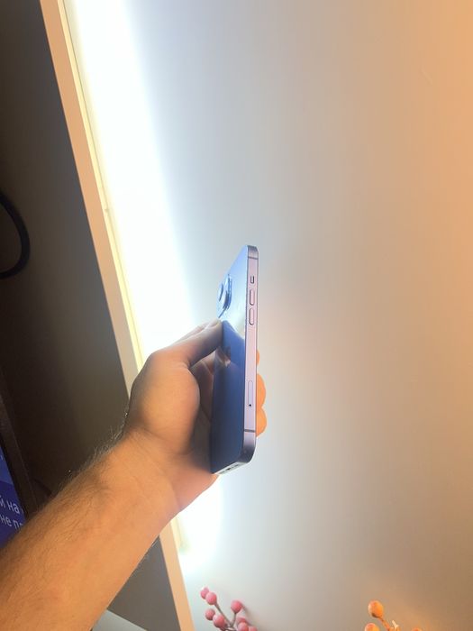 Продам IPhone 13 128gb