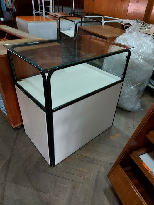 Продавам 8бр витрини на добра цена
