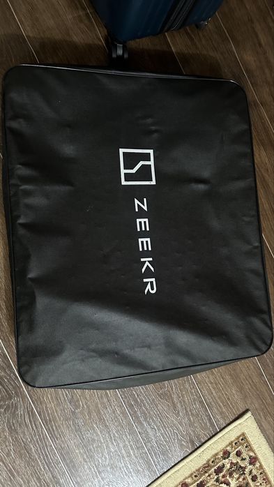 Оригинальные полики Zeekr 001