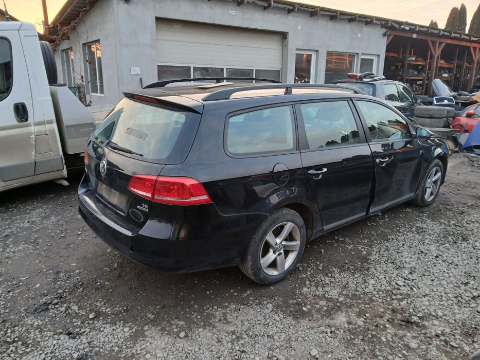 Dezmembrez Piese Vw Passat B7 din 2012