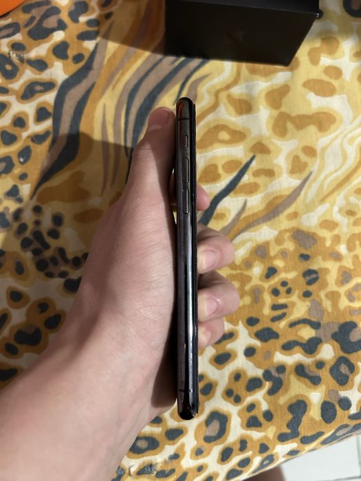 iPhone 11 pro  64гб