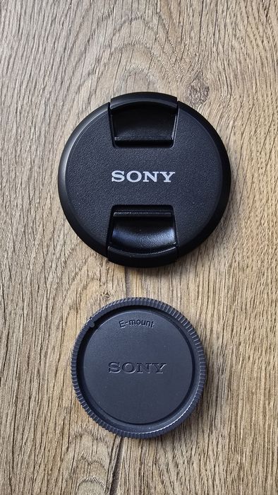 Обектив Sony FE 100-400 mm f/4.5-5.6 GM OSS калъф и UV filter подарици