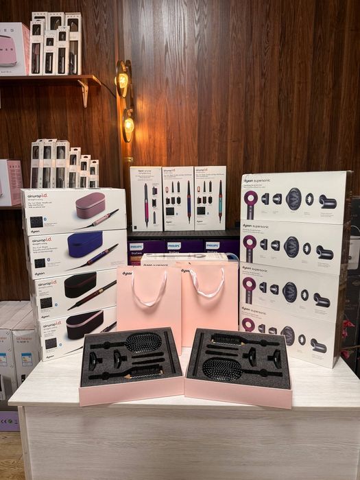 профессиональных расчесок Dyson