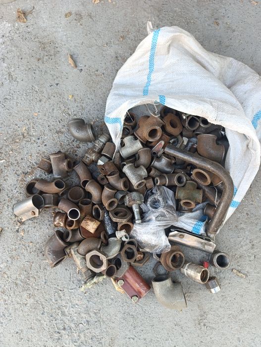 Раковина мойка в отличном состоянии.100000сум