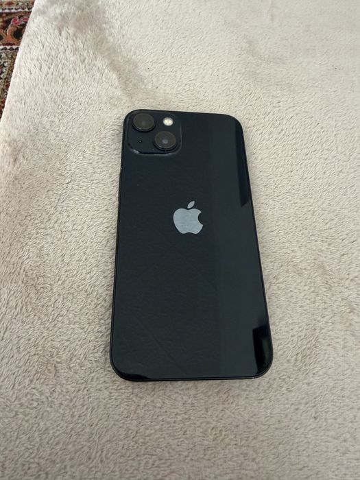 iPhone 13 128 GB culoare negru impecabil