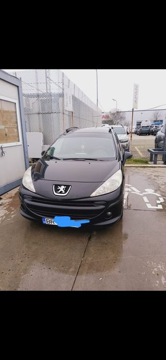 Vand sau schimb pegeot 207