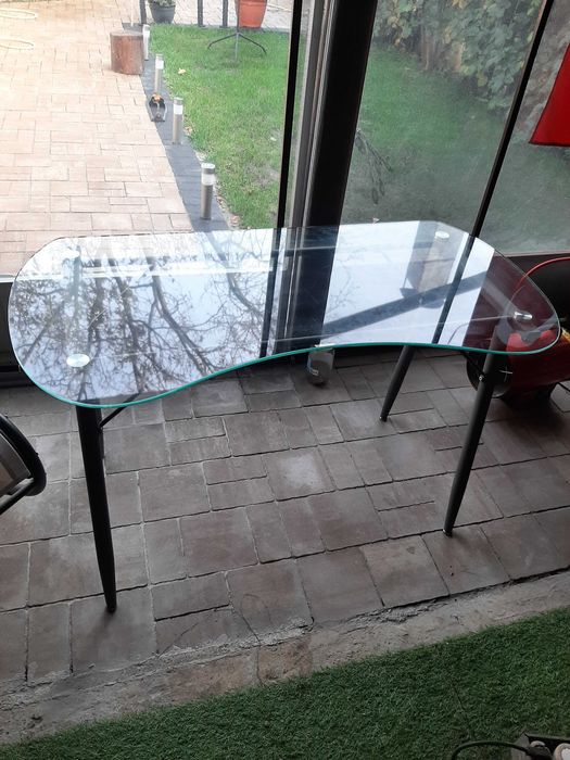 Vand birou blat sticla 8mm.