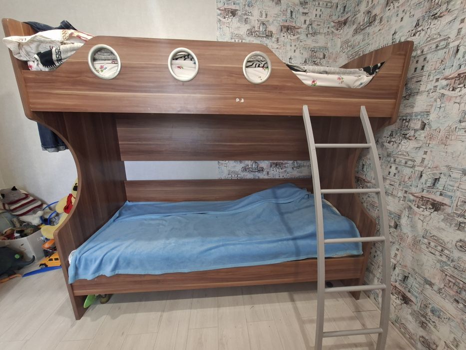 Кровать детская 2ярусная