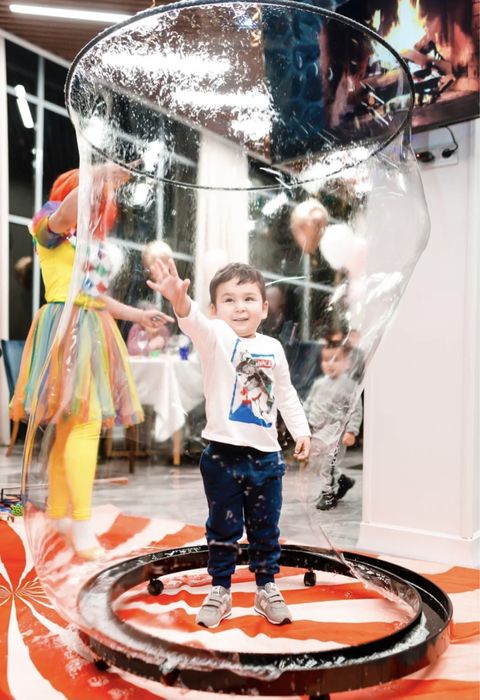 Аниматоры. Шоу пузырей. Клоун