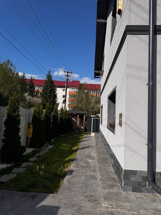 Casa + anexa garsoniera/ direct proprietar
