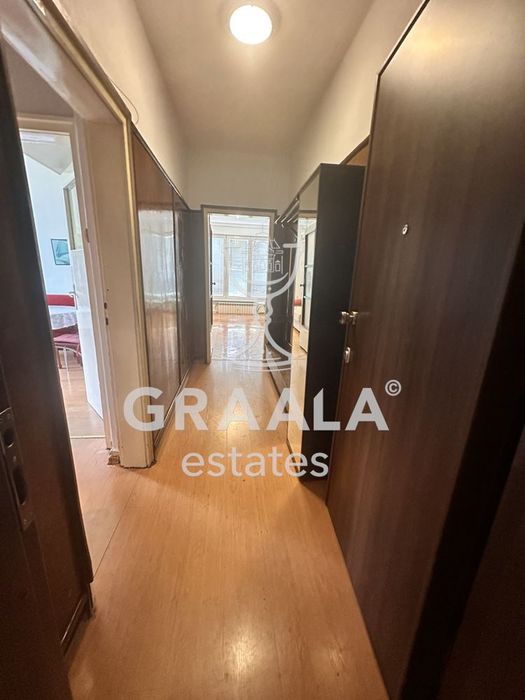 Продава се Тристаен апартамент в София, Оборище - 117 кв.м за 2539 €/кв.м - Снимка #10